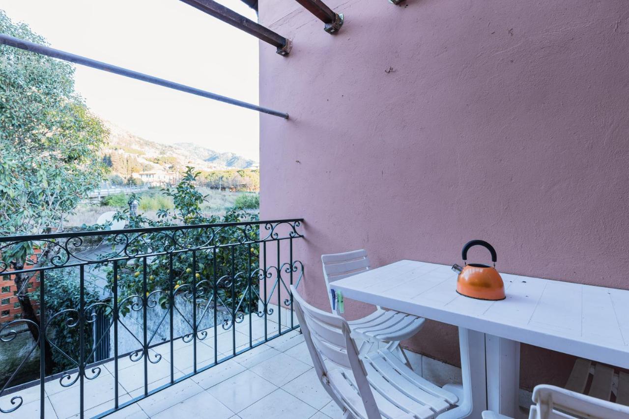 Casa Caterina Apartment เลวานโต ภายนอก รูปภาพ